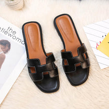 Charger l'image dans la galerie, H - Slippers | Zacht, comfortabel en trendy!