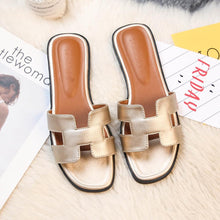 Charger l'image dans la galerie, H - Slippers | Zacht, comfortabel en trendy!