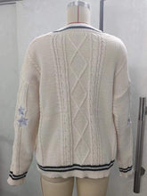Charger l'image dans la galerie, Cardigan oversize en maille torsadée brodée d'étoiles