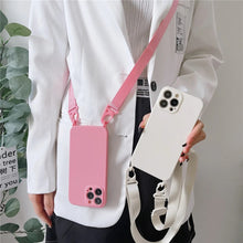 Charger l'image dans la galerie, Coque Silicone Souple avec Collier pour iPhone