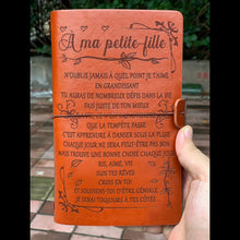 Charger l'image dans la galerie, À ma petite fille - N’oublie jamais que je t'aime- Cadeau Personnalisé - Journal vintage