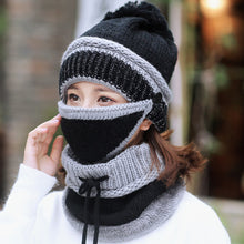 Charger l'image dans la galerie, 3 en 1 Bonnet tricoté d'hiver et écharpe Circulaire avec Masque Facial