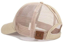 Charger l'image dans la galerie, CASQUETTE AVEC OUVERTURE POUR QUEUE DE CHEVAL - CC Label Kaki - Casquettes de Baseball