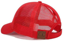 Charger l'image dans la galerie, CASQUETTE AVEC OUVERTURE POUR QUEUE DE CHEVAL - CC Label Rougee - Casquettes de Baseball