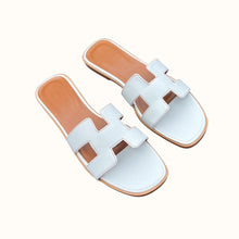 Charger l'image dans la galerie, H - Slippers | Zacht, comfortabel en trendy!
