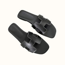 Charger l'image dans la galerie, H - Slippers | Zacht, comfortabel en trendy!
