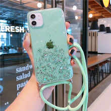 Charger l'image dans la galerie, Coque scintillante avec cordon pour iPhone
