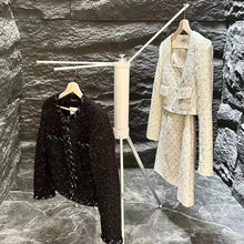 Charger l'image dans la galerie, Étendoir à Linge Parapluie Pliable: Gain de Place et Pratique
