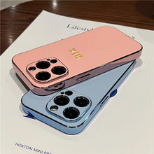 Charger l'image dans la galerie, Étui de Luxe en Cuir d'Agneau Plaqué pour iPhone
