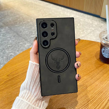 Charger l'image dans la galerie, Coque en cuir élégante avec motif cerf et chargement sans fil
