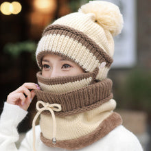 Charger l'image dans la galerie, 3 en 1 Bonnet tricoté d'hiver et écharpe Circulaire avec Masque Facial
