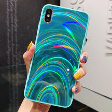 Charger l'image dans la galerie, Coque silicone de luxe Arc-En-Ciel pour iPhone
