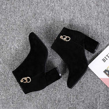 Charger l'image dans la galerie, Bottines en velours a Talon Haut
