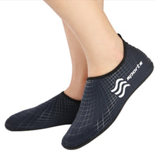 Charger l'image dans la galerie, Chaussures Aquatiques unisexes
