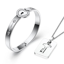 Charger l'image dans la galerie, Nom personnalisé Bracelet cœur &amp; pendentif clé pour les couples
