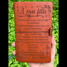 Charger l'image dans la galerie, À Ma fille Maman- N’oublie Jamais que je t'aime -Journal Vintage - Cadeau Personnalisé Agenda 
